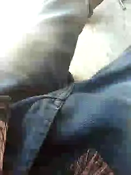 Snapshot of PracticalGum40 chatting on 01/05/25, 08:32 PracticalGum40 online show from 01/05/25, 08:32