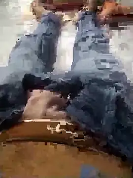 Snapshot of PracticalGum40 chatting on 09/19/25, 05:46 PracticalGum40 online show from 09/19/25, 05:46