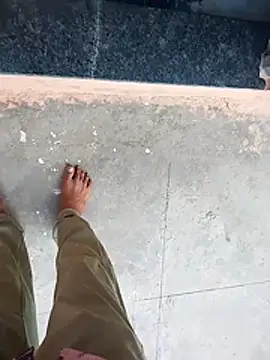 Snapshot of PracticalGum40 chatting on 11/27/25, 02:13 PracticalGum40 online show from 11/27/25, 02:13