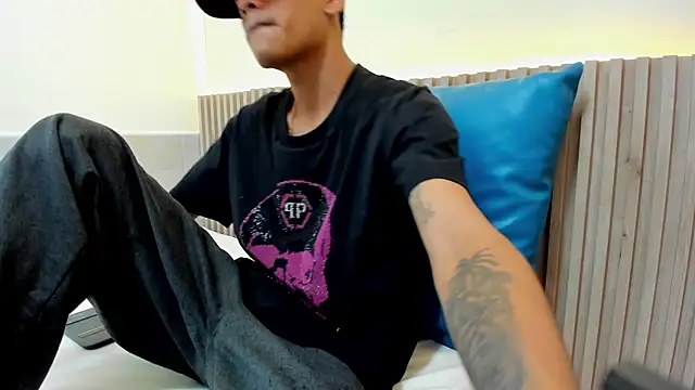 Snapshot of Billy_zander chatting on 12/09/24, 04:58 Billy zander online show from 12/09/24, 04:58