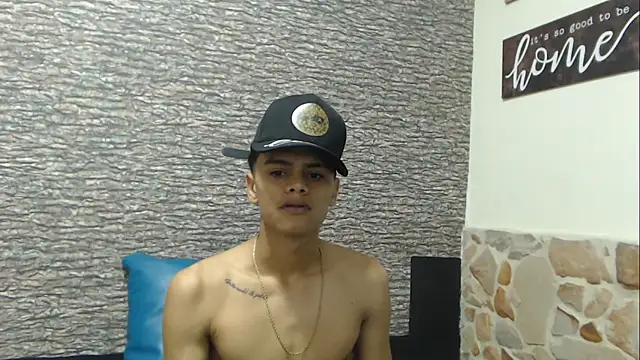 Snapshot of Billy_zander chatting on 01/16/25, 01:14 Billy zander online show from 01/16/25, 01:14