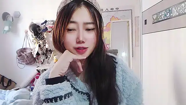 Cherie-xinxin01 online show from 12/06/24, 05:42