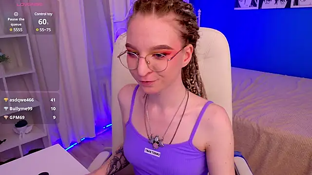 VioletShine online show from 01/31/25, 05:21