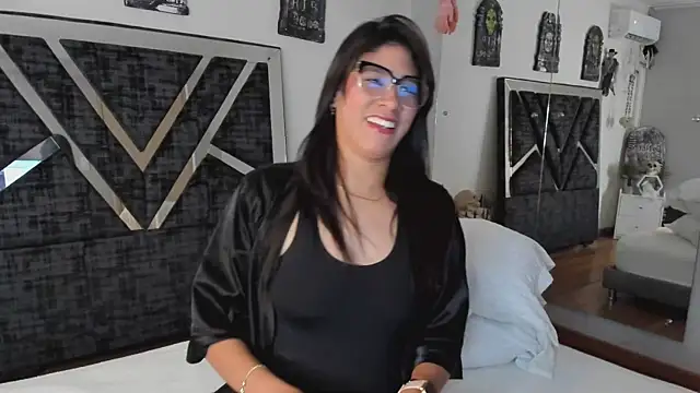 Jonness Isa  online show from 10/25/25, 12:34