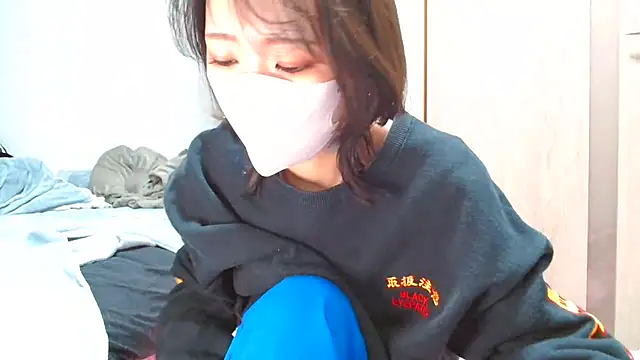 Snapshot of rei_0180 chatting on 01/22/25, 09:54 rei 0180 online show from 01/22/25, 09:54