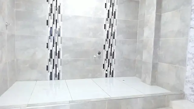 Snapshot of Candy_Bony chatting on 12/17/25, 03:12 Candy Bony online show from 12/17/25, 03:12