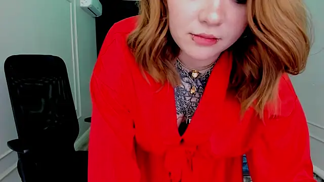 MoonLghte online show from 01/27/25, 05:37