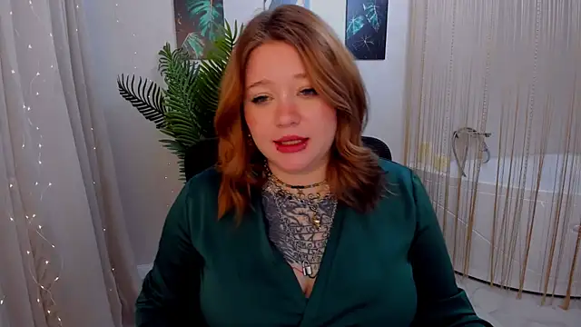 MoonLghte online show from 01/30/25, 07:37