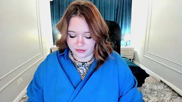 MoonLghte online show from 02/06/25, 08:02