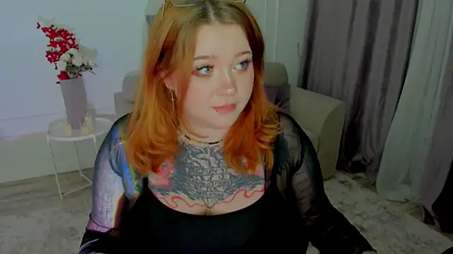 MoonLghte online show from 11/15/25, 06:37