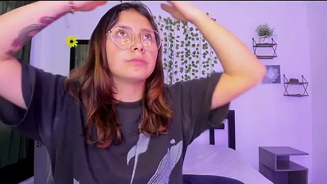 Snapshot of Noellesable chatting on 12/24/24, 09:11 Noellesable online show from 12/24/24, 09:11