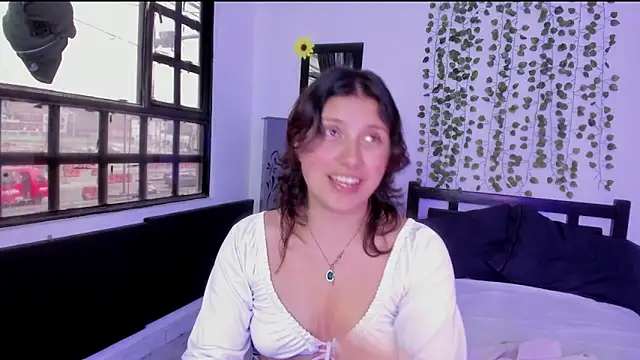 Snapshot of Noellesable chatting on 01/11/25, 09:25 Noellesable online show from 01/11/25, 09:25