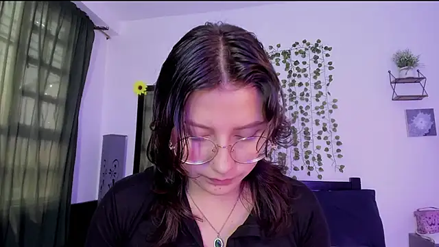 Snapshot of Noellesable chatting on 01/14/25, 05:45 Noellesable online show from 01/14/25, 05:45