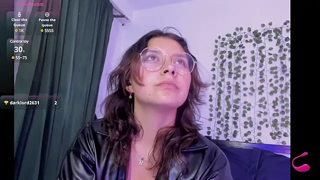 Snapshot of Noellesable chatting on 02/25/25, 05:47 Noellesable online show from 02/25/25, 05:47