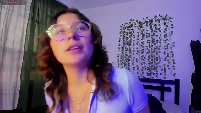 Snapshot of Noellesable chatting on 03/09/25, 09:36 Noellesable online show from 03/09/25, 09:36