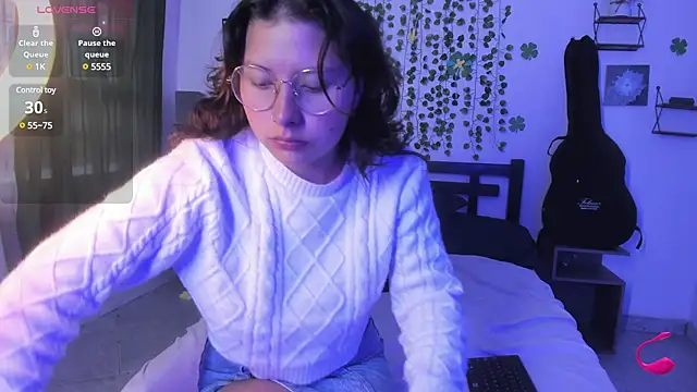 Snapshot of Noellesable chatting on 03/20/25, 05:36 Noellesable online show from 03/20/25, 05:36