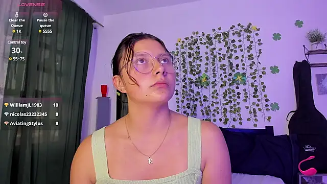 Snapshot of Noellesable chatting on 03/22/25, 09:31 Noellesable online show from 03/22/25, 09:31