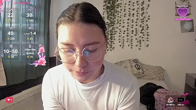 Snapshot of Noellesable chatting on 09/16/25, 05:25 Noellesable online show from 09/16/25, 05:25