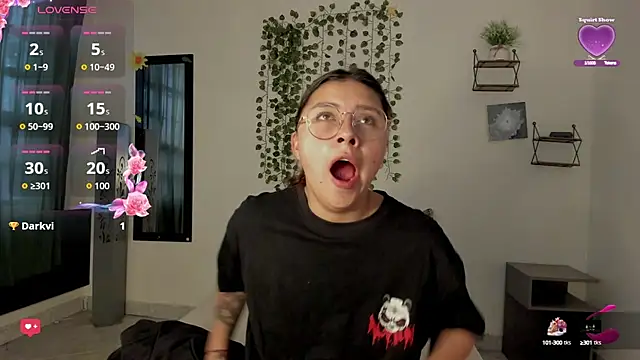 Snapshot of Noellesable chatting on 09/17/25, 05:25 Noellesable online show from 09/17/25, 05:25