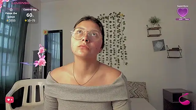 Snapshot of Noellesable chatting on 09/29/25, 05:18 Noellesable online show from 09/29/25, 05:18