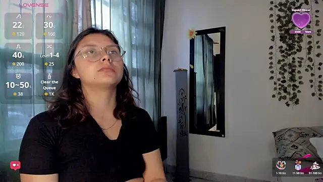 Snapshot of Noellesable chatting on 10/30/25, 05:24 Noellesable online show from 10/30/25, 05:24