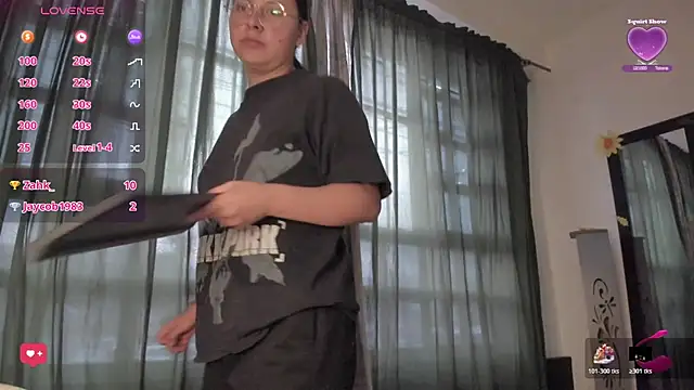 Snapshot of Noellesable chatting on 11/06/25, 05:14 Noellesable online show from 11/06/25, 05:14