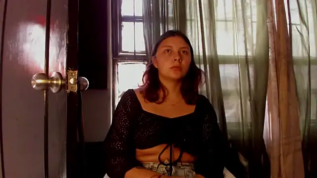 Snapshot of Noellesable chatting on 11/19/25, 05:13 Noellesable online show from 11/19/25, 05:13