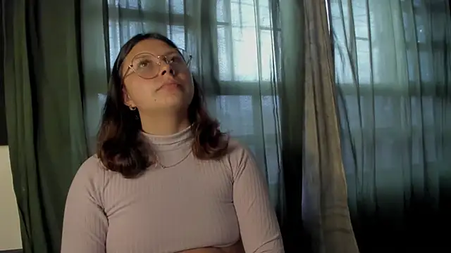 Snapshot of Noellesable chatting on 11/27/25, 05:15 Noellesable online show from 11/27/25, 05:15