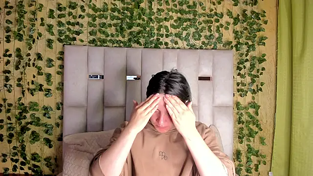 jenifer  power10 online show from 01/28/25, 12:11