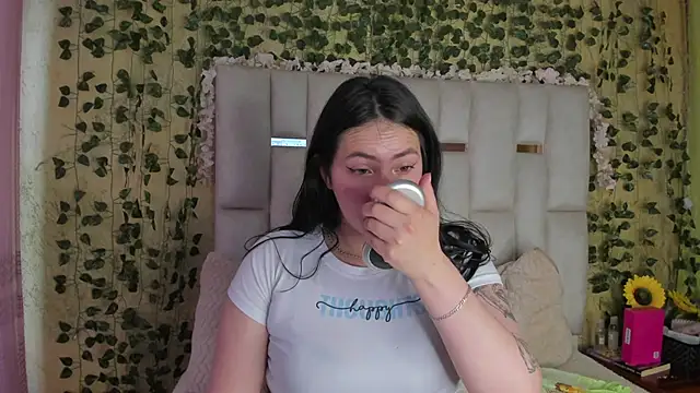 jenifer  power10 online show from 03/12/25, 01:40