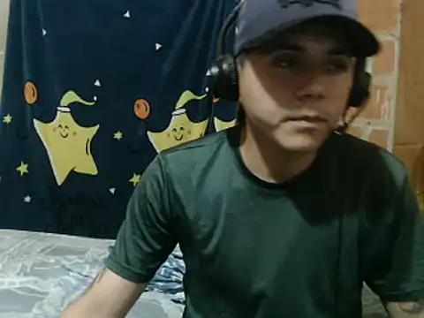 Snapshot of Horny_dirty_boy chatting on 01/06/25, 11:20 Horny dirty boy online show from 01/06/25, 11:20