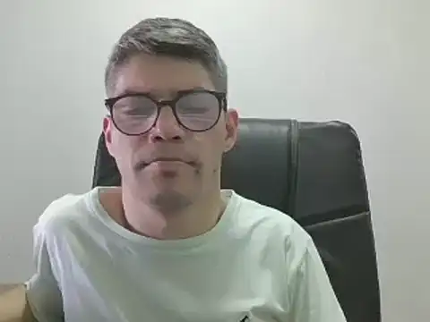 Snapshot of DiGabriel chatting on 12/02/24, 07:27 DiGabriel online show from 12/02/24, 07:27