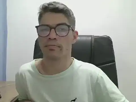 Snapshot of DiGabriel chatting on 12/03/24, 01:19 DiGabriel online show from 12/03/24, 01:19