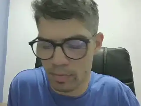 Snapshot of DiGabriel chatting on 12/05/24, 05:15 DiGabriel online show from 12/05/24, 05:15