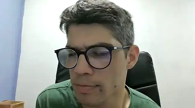 Snapshot of DiGabriel chatting on 12/20/24, 06:08 DiGabriel online show from 12/20/24, 06:08