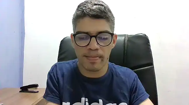 Snapshot of DiGabriel chatting on 02/05/25, 04:48 DiGabriel online show from 02/05/25, 04:48