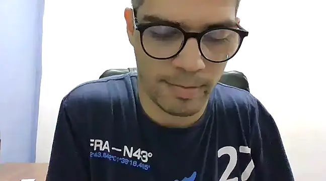 Snapshot of DiGabriel chatting on 02/14/25, 05:19 DiGabriel online show from 02/14/25, 05:19