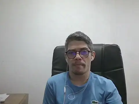 Snapshot of DiGabriel chatting on 09/16/25, 07:09 DiGabriel online show from 09/16/25, 07:09