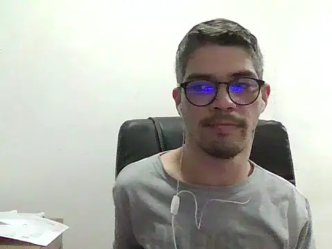 Snapshot of DiGabriel chatting on 02/04/26, 07:25 DiGabriel online show from 02/04/26, 07:25