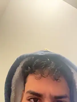 Snapshot of johnycash21 chatting on 12/18/25, 01:28 johnycash21 online show from 12/18/25, 01:28