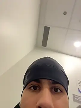 Snapshot of johnycash21 chatting on 01/19/26, 03:38 johnycash21 online show from 01/19/26, 03:38