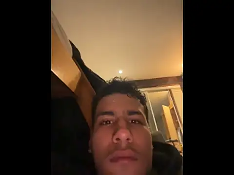 Snapshot of johnycash21 chatting on 03/06/26, 05:15 johnycash21 online show from 03/06/26, 05:15