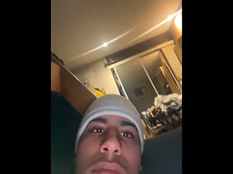 Snapshot of johnycash21 chatting on 03/19/26, 08:18 johnycash21 online show from 03/19/26, 08:18