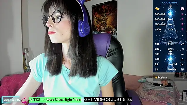 Snapshot of aiko_mori chatting on 01/10/26, 11:42 aiko mori online show from 01/10/26, 11:42