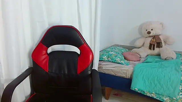 diamondGirl online show from 02/06/25, 03:27