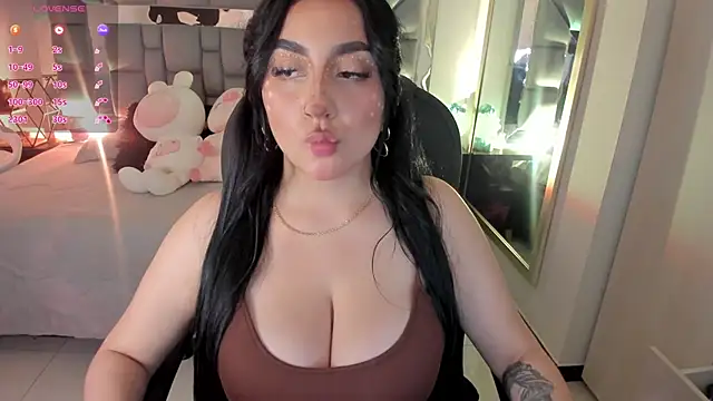 i akane online show from 10/25/25, 01:51