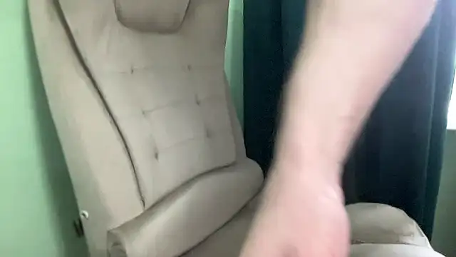 Snapshot of Mrbiceps23 chatting on 03/07/26, 10:23 Mrbiceps23 online show from 03/07/26, 10:23