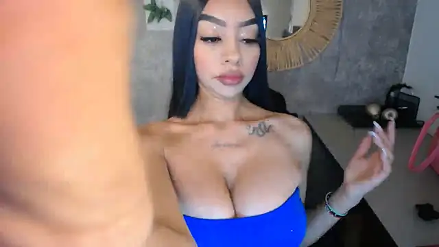 Tiffanny online show from 01/16/25, 12:42