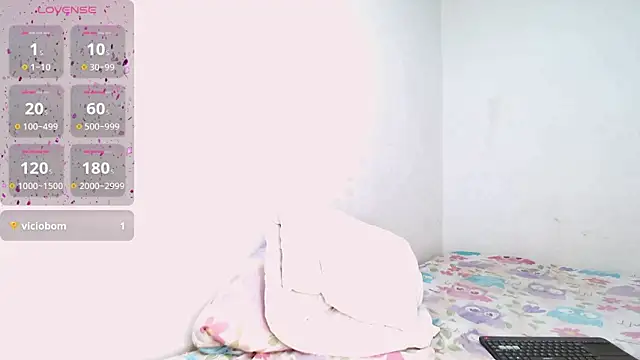 Snapshot of carolina-7 chatting on 01/25/25, 06:23 carolina-7 online show from 01/25/25, 06:23