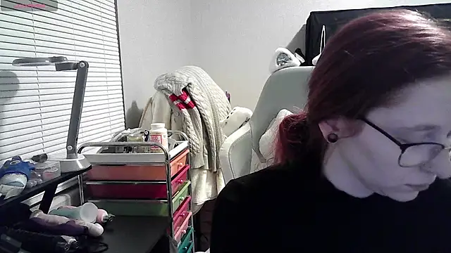 Snapshot of LilyFoxxx chatting on 01/22/25, 04:55 LilyFoxxx online show from 01/22/25, 04:55